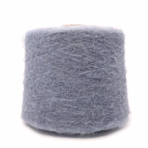 Wool 14% Mohair 14% PL42% PA30% (1,90€/100g)