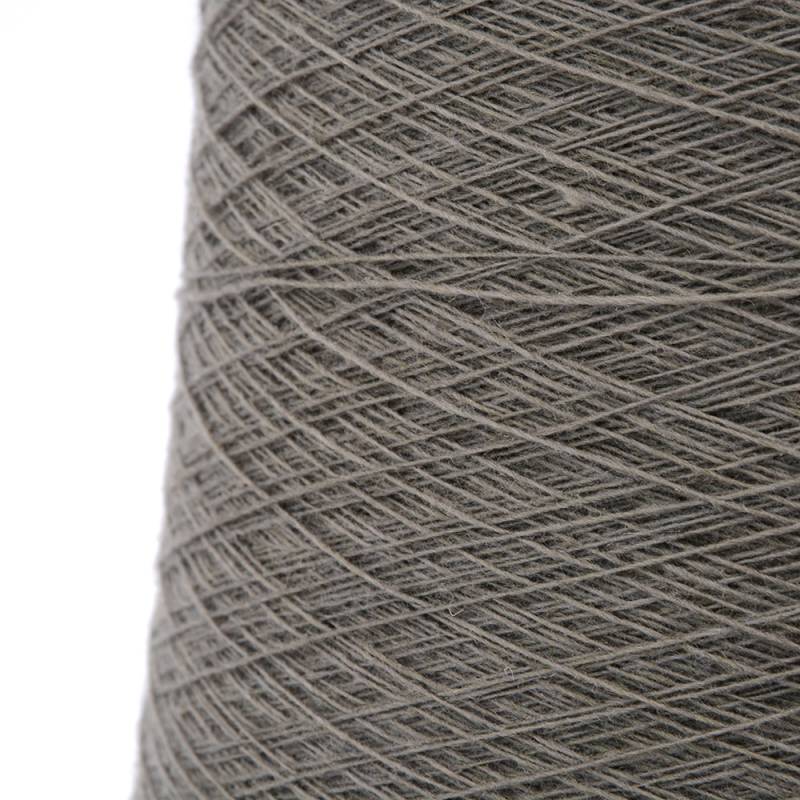 Cashmere 5% Angora 5% Lana 25% Viscosa 40% PA25% (2,20€/100g.)