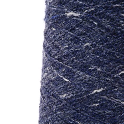 Cashmere 29% Lambswool 68% Poliestere 3% (7,21€/100g.)