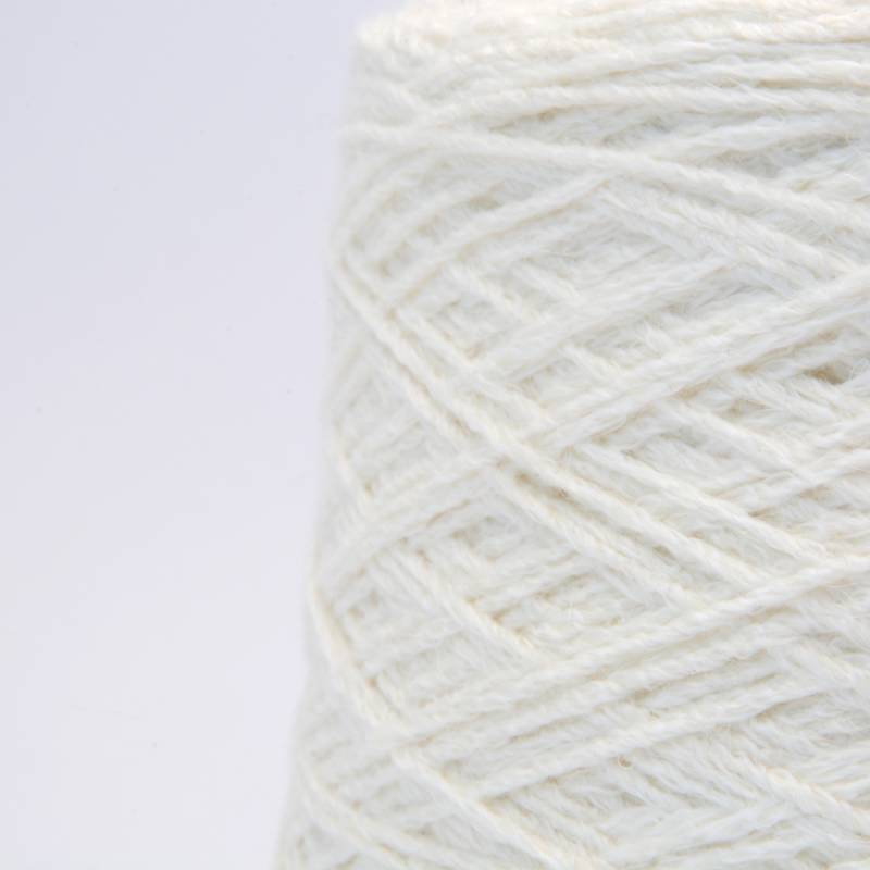 Iuta 55% Cotone 35% Nylon 10% (1,88€/100g.)